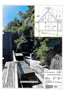 Fotografi av en eksisterende terrasse med møbler, sett fra siden, med en snittegning av bygningen i øvre høyre hjørne.