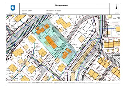 Situasjonskart som viser eiendomsnummer, tomtegrenser, nabohus og kommunale planer.