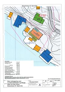 Situasjonsplan som viser tomtens form, bygningers plassering, arealoppdelinger og tilstøtende veg (Strandveien 47, Sponvika).