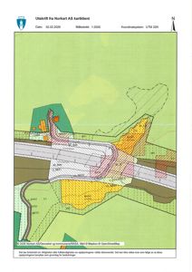 Situasjonsplan (kart) som viser tomtegrenser, geologi og infrastruktur.
