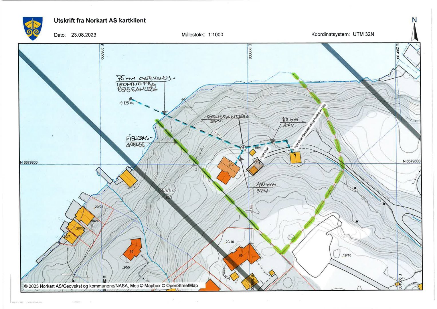 Situasjonsplan (tomtekart) med høydekurver, eiendomsgrenser, veier og topografisk informasjon.
