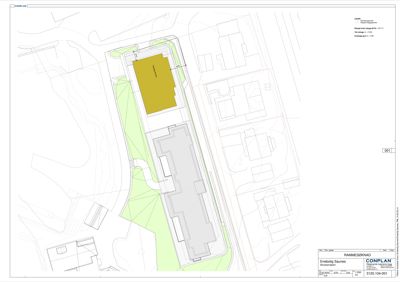 Situasjonsplan (rammesøknad) som viser tomtens form, bygningers plassering, veier og omgivelsene.