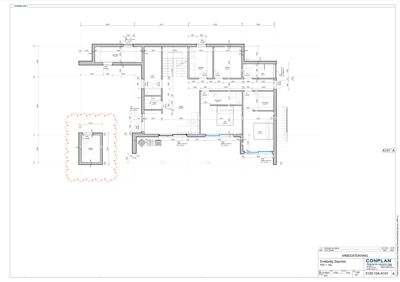 Etasjeplan (1. etg) som viser romfordeling, dimensjoner og plassering av inngangsdør og trapp.