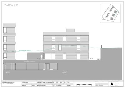 Fasadetegning (opprikk) som viser bygningens utseende sett fra siden, inkludert vinduer, fasadematerialer og terrengforhold.