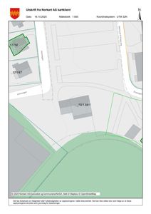 Situasjonsplan som viser eiendomsnummer, vegnett og bygningsplasseringer i området.