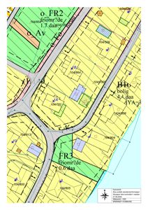Situasjonsplan som viser tomtedeling, eiendomsnummer (f.eks. 104/782), areal (daa) og bygningsplasseringer.