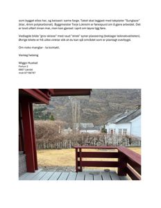 Fotografi av en terrasse med utsikt over nabolag og fjell.