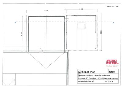 Etasjeplan (vedlegg) som viser romfordeling, dimensjoner og plassering av en nybygget del og etasjehvilet.