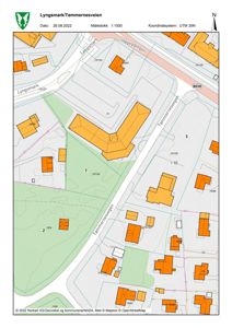 Situasjonsplan som viser bygningers plassering, eiendomsnummer og vegnett i området Lyngsmark/Tømmernesveien.