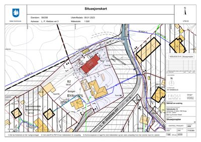 Situasjonskart som viser eiendomsgrunn, naboeiendommer, veier og bygninger i området.