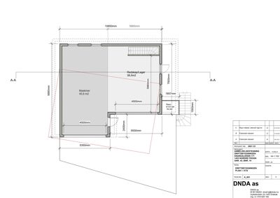 Etasjeplan (1. etg) for driftsbygningen på Hørdre Frogd, som viser romfordeling, dimensjoner og arealoppdelinger.