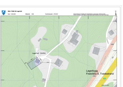 Situasjonsplan som viser tomtens beliggenhet, topografi, eksisterende bygninger og planlagt plassering av 'Lagerhall 12x20m'.