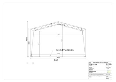 Snittegning som viser bygningens høydeprofil, takkonstruksjon og dimensjoner.