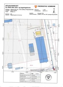 Situasjonskart for tiltak etter plan- og bygningsloven, som viser tomtens grenser, bygningers plassering og omgivelsene.