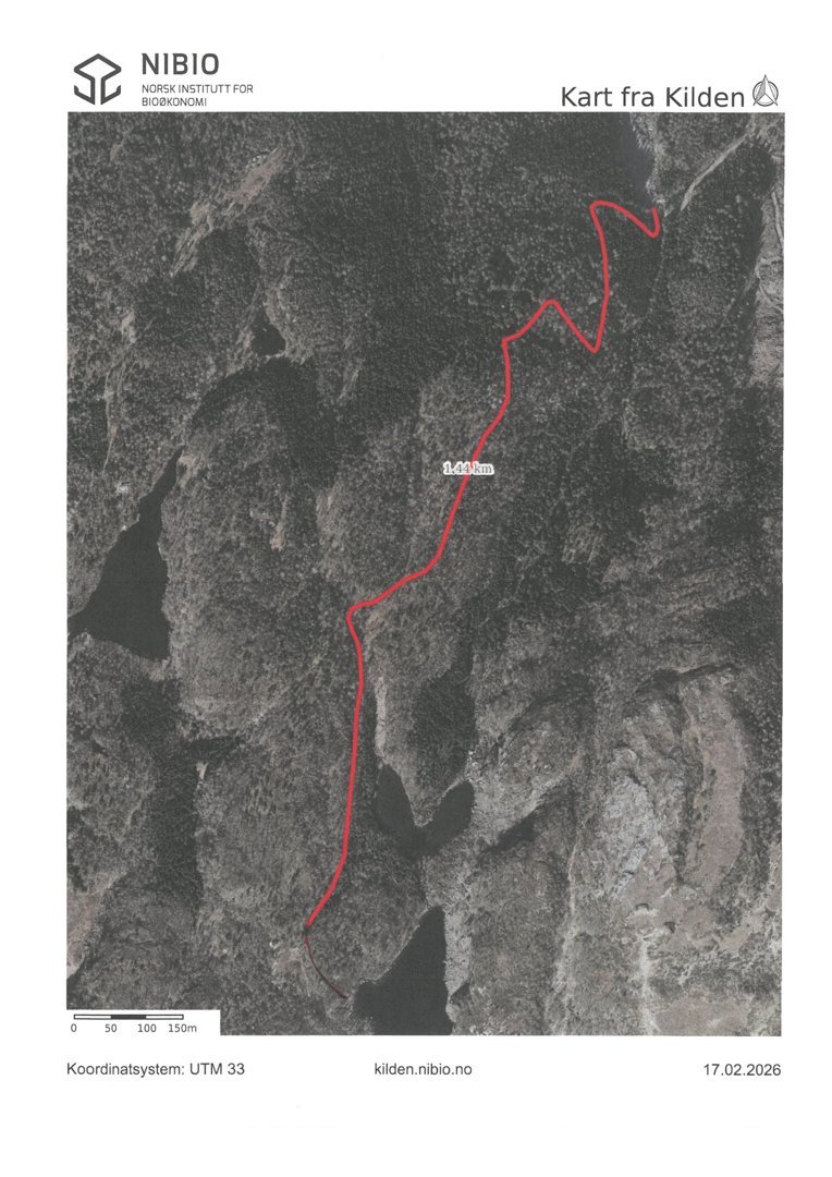 Satellittbilde (flyfoto) av et terreng med en markert rute (1,44 km) og koordinatsystemet UTM 33.