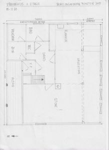 Plantegning av 1. etasje i et vinninghus med romfordeling og mål.