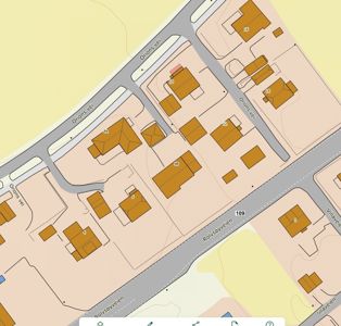 Situasjonsplan som viser tomtene, bygningers plassering og tilgrensende veier (Orions vei, Rolvsøyveien).