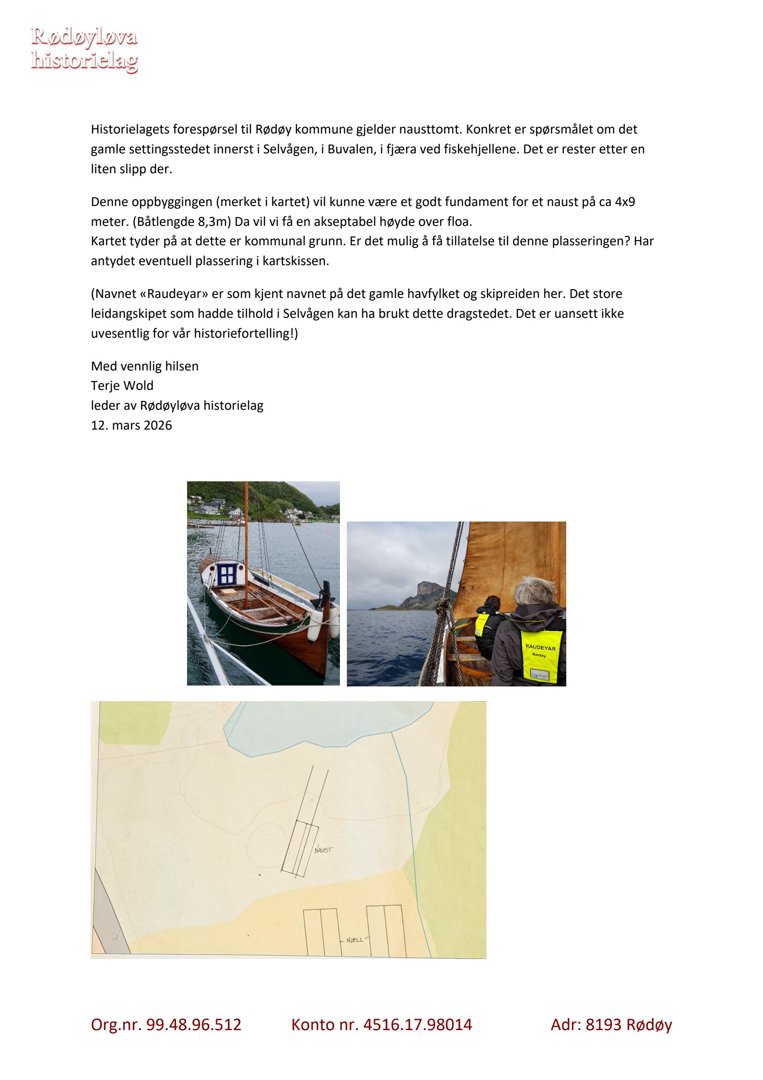 Et dokument fra Rødøyøya historielag som inneholder en tekstbeskrivelse om et naust, to foton av et skip (Raudøyar) og en situasjonskart.