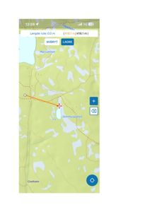 Kartvisning fra en mobil-app som viser terreng, vannmasser og en planlagt rute.
