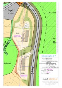 Situasjonsplan som viser tomtens beliggenhet, grenser, naboeiendommer, vegforhold og planlagt bebyggelse.