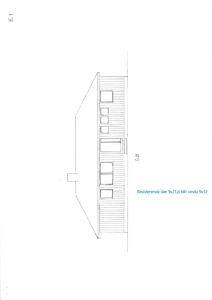 Oppriss (fasadetegning) av en bygning sett fra siden, med tegnet opplysning om eksisterende dør og vindu.