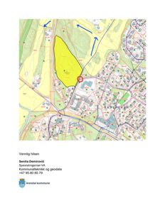 Kart med en markert tomt (gult område) og en sirklet bygning, sannsynligvis en situasjonsplan eller oversikt over et område.