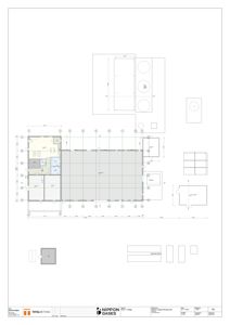 Etasjeplan (1. etasje) som viser romfordeling, dimensjoner og konstruksjonslinjer for en bygning.