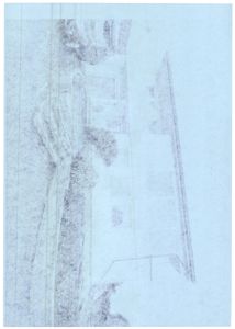 En tegning som viser fasaden på en bygning sett fra siden, med detaljer om vinduer og taklinje.