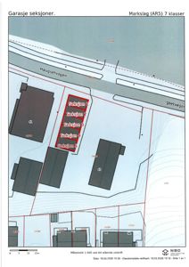 Situasjonsplan som viser tomtens beliggenhet i forhold til Haugsetvegen, eksisterende bygninger og planlagt inndeling av garasjeområdet i seksjoner.