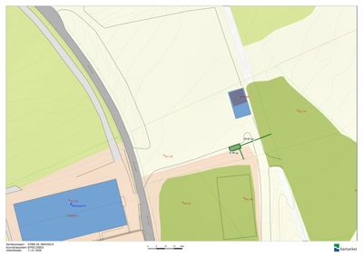 Situasjonsplan som viser tomtens beliggenhet i forhold til vei, nabolag og topografi.