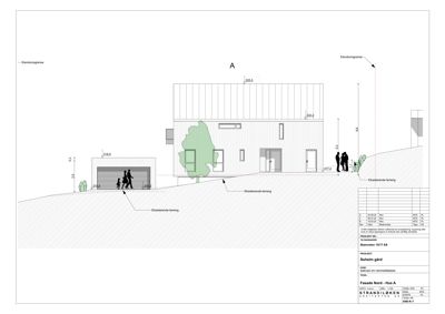 Snittegning (A-A) som viser bygningens tverrsnitt, høyder, terrengforhold og fasadeelementer.