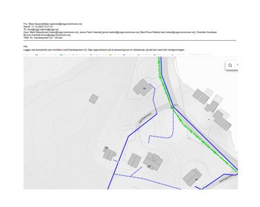 Kartutsnitt som viser et område med veier og eiendomsgrenser, inkludert Gardåsvæien.