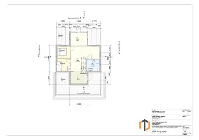 Etasjeplan (Plan 1 Etg Hytte) som viser romfordeling, mål og fasaderetning.