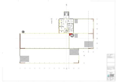 Etasjeplan som viser romfordeling, veggposisjon og inngangspunkt for en bygning.