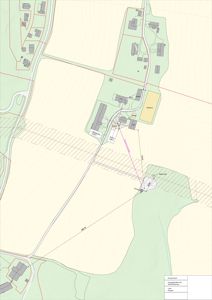 Situasjonsplan som viser tomtens form, grenser, naboeiendommer, veier og plassering av bygninger.