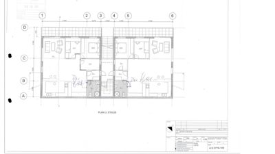 Etasjeplan (PLAN U. ETASJE) som viser romfordeling, veggposisjon og møblering for to leiligheter.