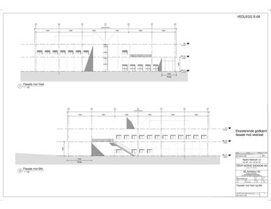 Tegning som viser fasadeopprikk mot Vest og Øst for et bygg, med dimensjoner og detaljer for vinduer og balkonger.