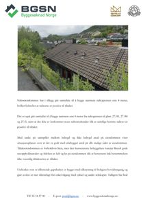 Fotografi av et tak med takpanner, sett fra siden. Bildet viser også deler av nabohus og bakgrunn med fjell.