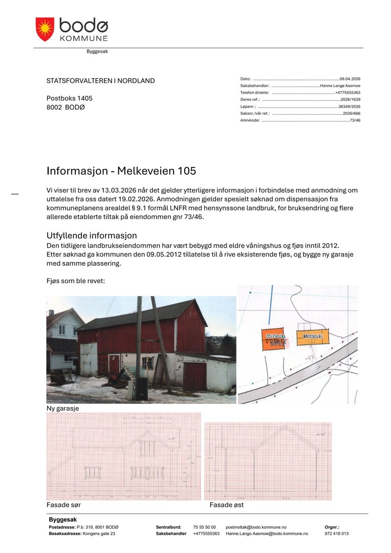 Et sammensatt bilde som viser en tekstinformasjon om en byggesak, en fotografi av et eksisterende fjøs, og to fasadetegninger for en ny garasje.