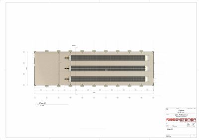 Etasjeplan (Plan 01) av et bygning, sannsynligvis et lager eller industribygg, som viser romfordeling, dimensjoner og plassering av utstyr.