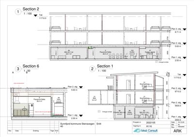 Snittegning (Section) som viser tverrsnitt gjennom bygningen på flere etasjer, med romfordeling, høyder og konstruksjonsdetaljer.