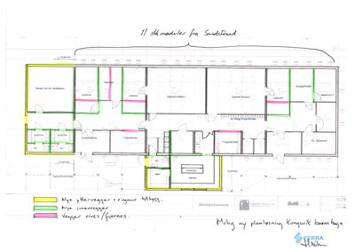 Etasjeplan for en barnehage som viser romfordeling, vegger og endringer i forhold til en eksisterende modulby.