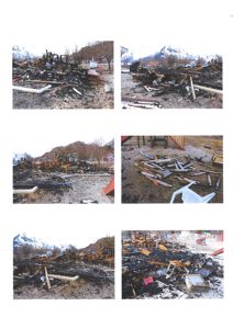 Fotografier av et sted som har vært utsatt for brann eller annen skade, med rester av bygninger og utstyr.