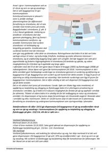 Et kart som viser et område langs sjøen med markerte bygninger, arealer og en flytebrygge.