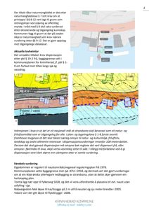 Situasjonsplan som viser tomtens plassering i forhold til sjø, vassdrag og naboeiendommer, med angitte avstander og arealdata.