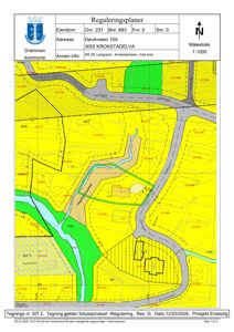 Situasjonsplan (reguleringsplan) som viser eiendomsgranser, arealbruk, veier og vannløp for eiendommen på Døvikveien 15A.