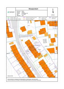 Situasjonskart som viser eiendomsgranser, eksisterende og planlagte bygninger, samt topografi for eiendommen Finnbergåsen 26.