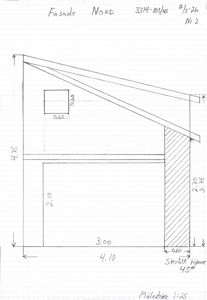 En håndtegnet fasadetegning (Nord) med mål og detaljer om skrått hjørne.