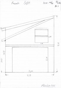 Håndtegnet fasadetegning (oppriss) av en bygning med mål og skisse over vindusfelt.