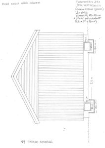 Håndtegnet fasadetegning som viser en ny fasade på sydvenden med oppgitt mål for vinduer og gavl.